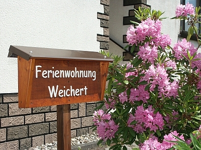 unser Schild - Ferienwohnung Weichert